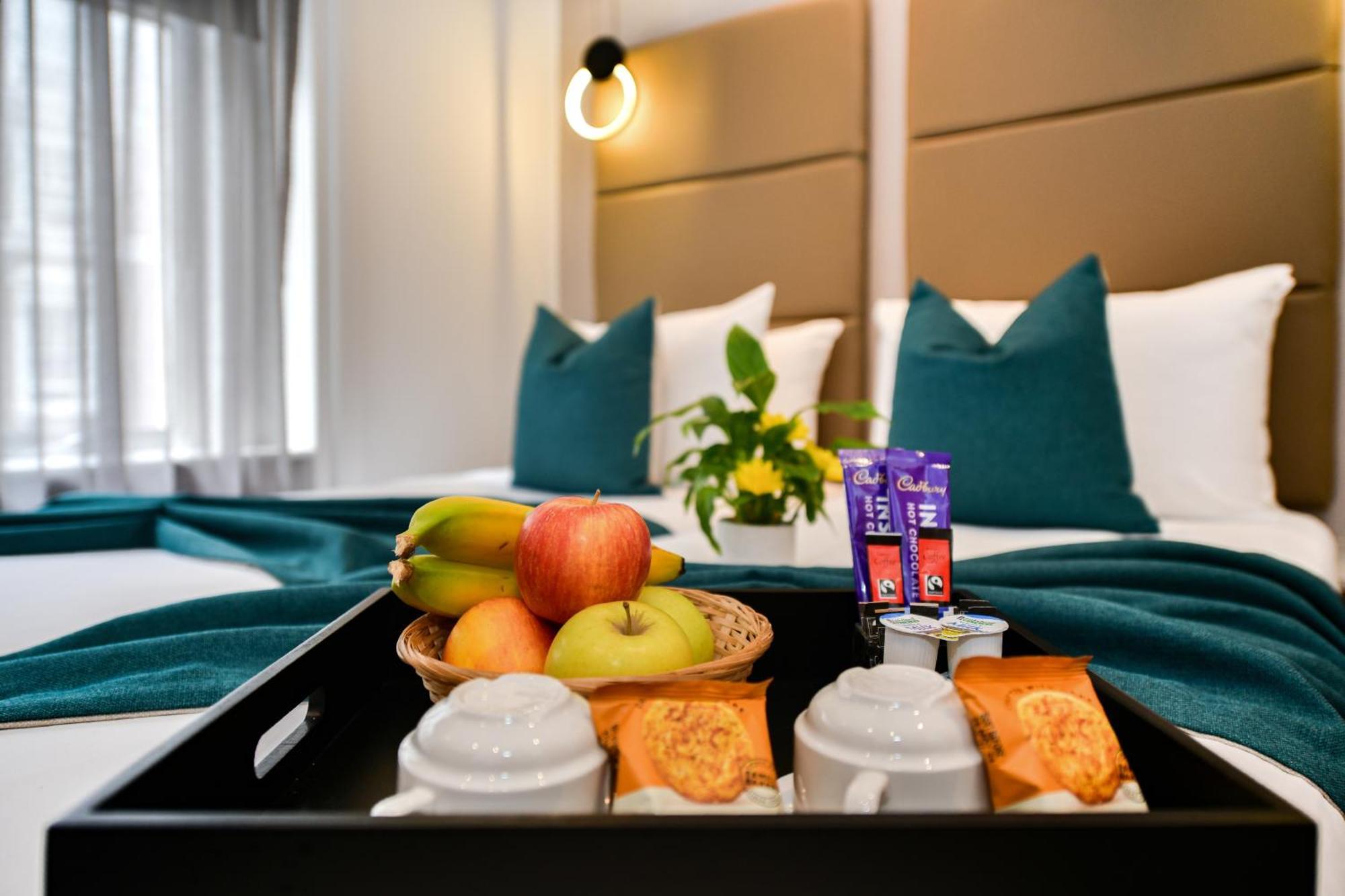 Queens Park Hotel Londra Esterno foto